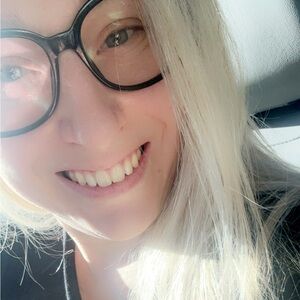 Meet your Posher, Alessa